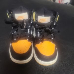Size 5 yellow, black and white toddler jordans